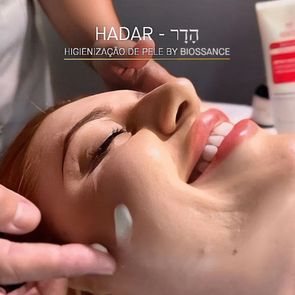 Hadar - Higienização de Pele by Biossance